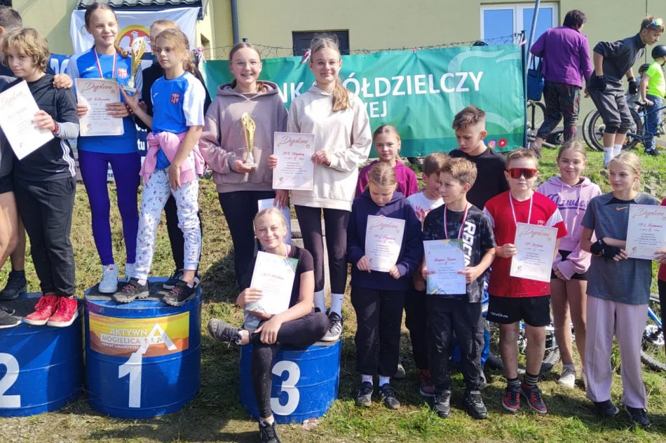 W Zalesiu szkoły rywalizowały w kolarstwie górskim - zdjęcie 3
