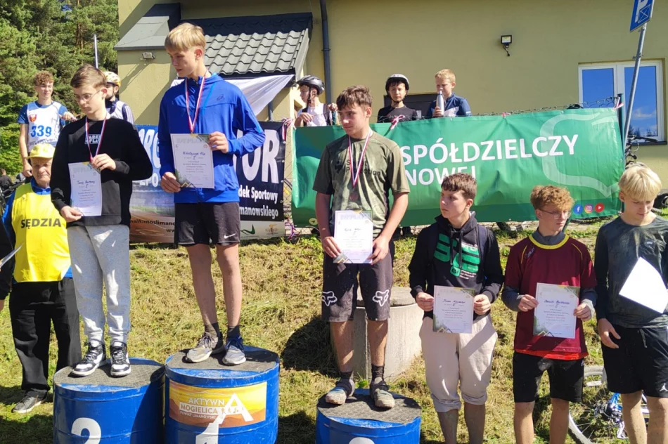 W Zalesiu szkoły rywalizowały w kolarstwie górskim - zdjęcie 4