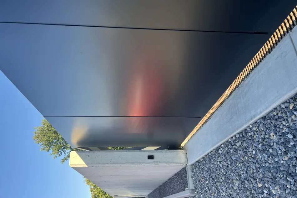 Nowoczesne bramy i ogrodzenia z aluminium oraz stali - zdjęcie 3