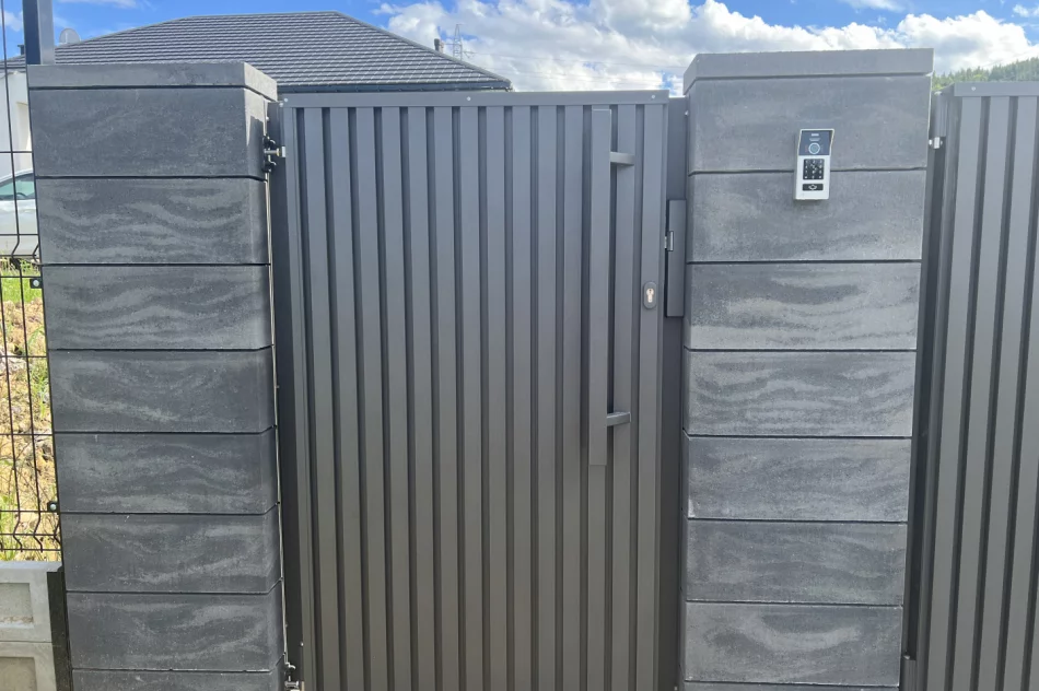 Nowoczesne bramy i ogrodzenia z aluminium oraz stali - zdjęcie 5