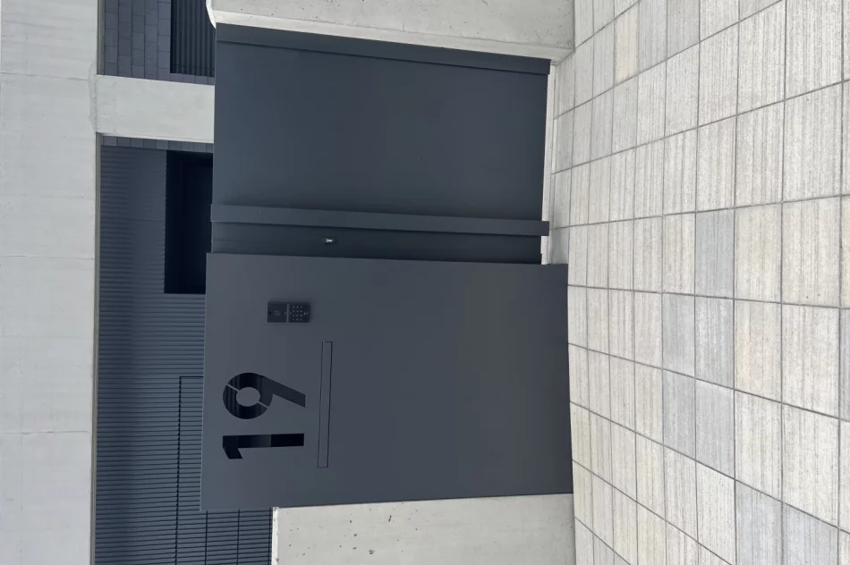 Nowoczesne bramy i ogrodzenia z aluminium oraz stali - zdjęcie 7