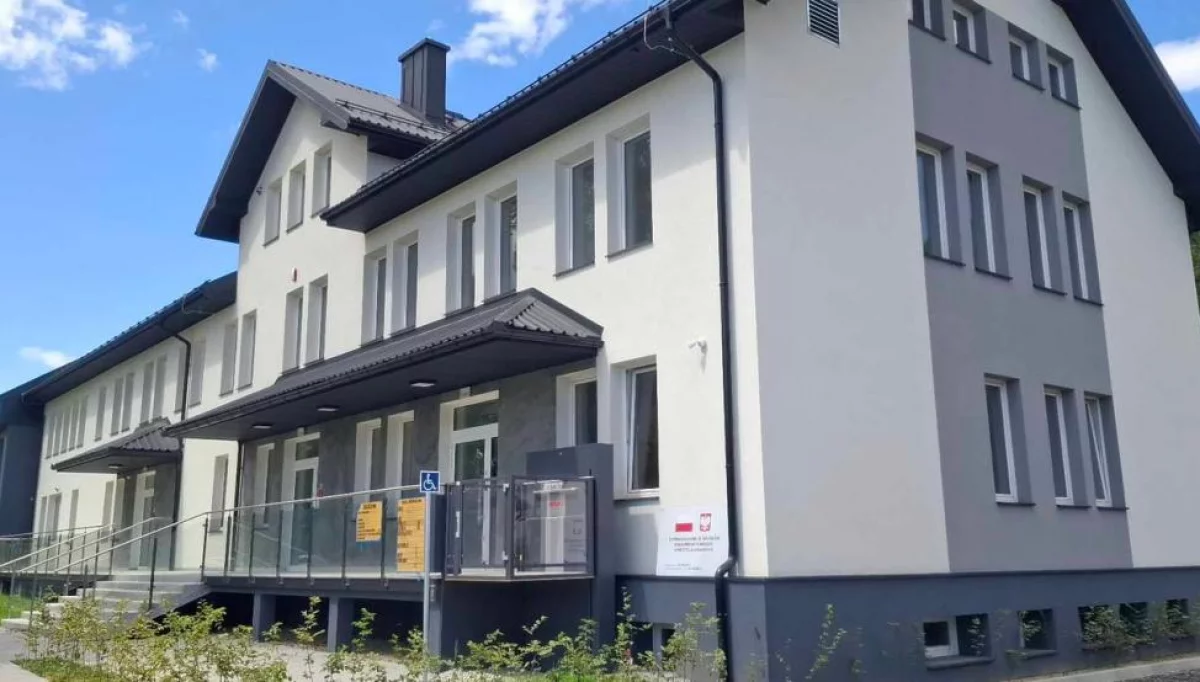 Budynek ośrodka zdrowia/fot.: UG Niedźwiedź