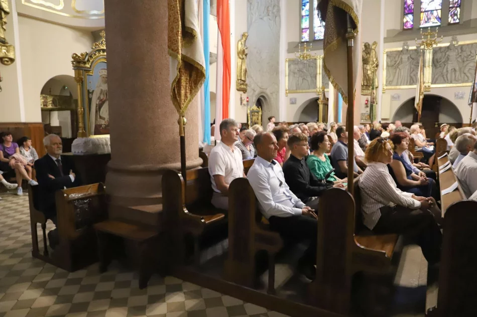 AVE MARIA MATER DOLOROSA - za nami piękny koncert w Limanowskiej Bazylice - zdjęcie 12