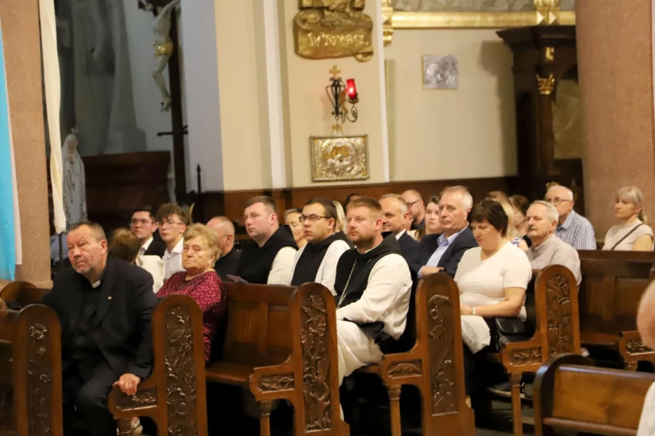 AVE MARIA MATER DOLOROSA - za nami piękny koncert w Limanowskiej Bazylice - zdjęcie 17