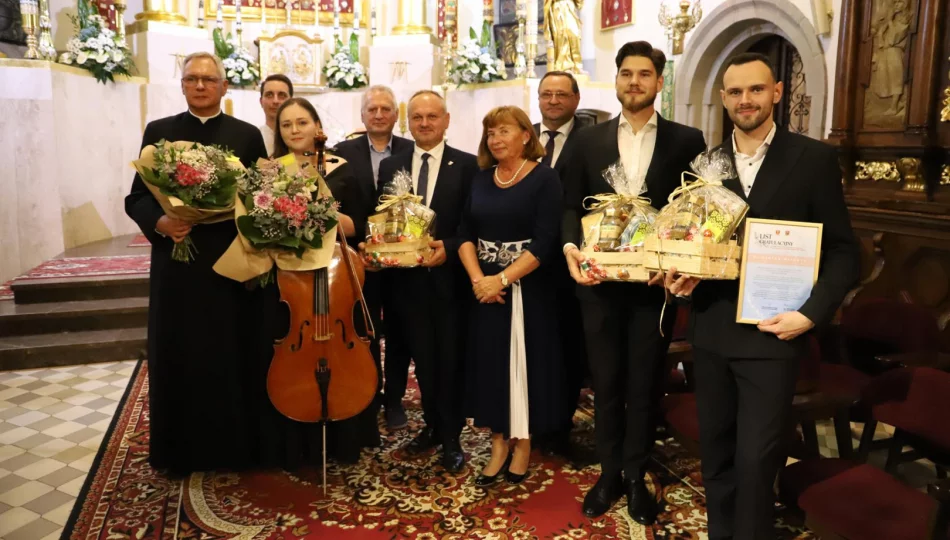 W limanowskiej bazylice odbył się piękny koncert „AVE MARIA MATER DOLOROSA” - zdjęcie 1