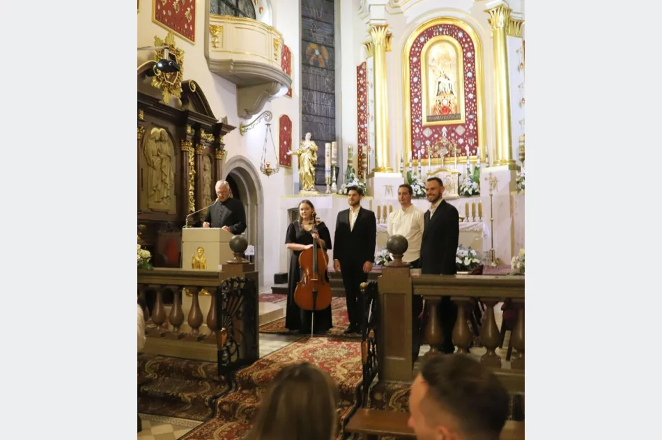 W limanowskiej bazylice odbył się piękny koncert „AVE MARIA MATER DOLOROSA” - zdjęcie 3