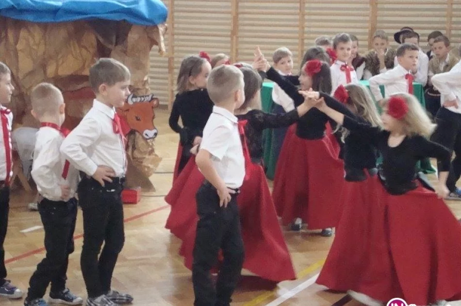 Święto Babć i Dziadków w Łętowem - zdjęcie 11