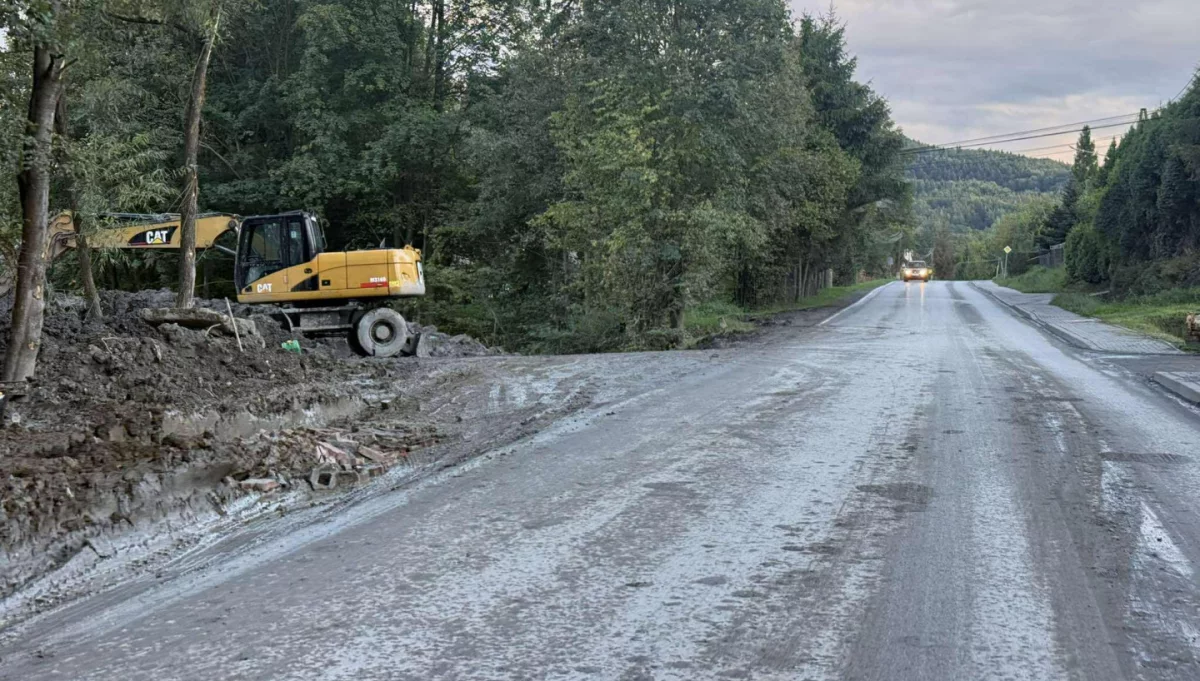 Mieszkańcy: urobek trafia w kolejne miejsca, zagraża zwierzętom