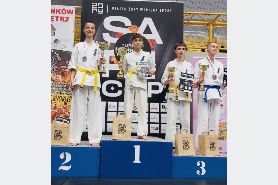 XI Turniej Karate Kyokushin „SARI CUP” – 4 medale karateków ARS Limanowa na początek nowego sezonu!  - zdjęcie 3