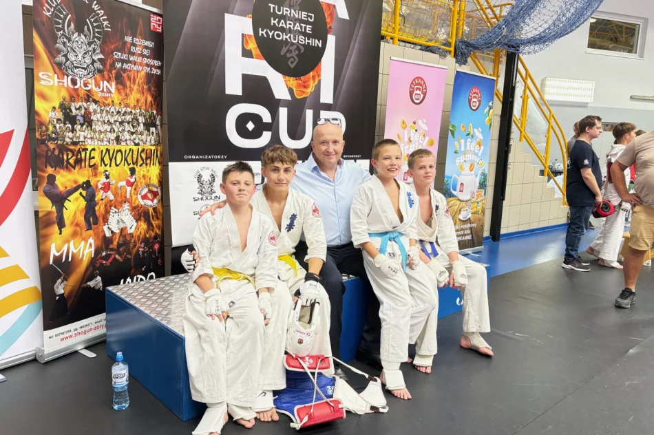 XI Turniej Karate Kyokushin „SARI CUP” – 4 medale karateków ARS Limanowa na początek nowego sezonu!  - zdjęcie 11