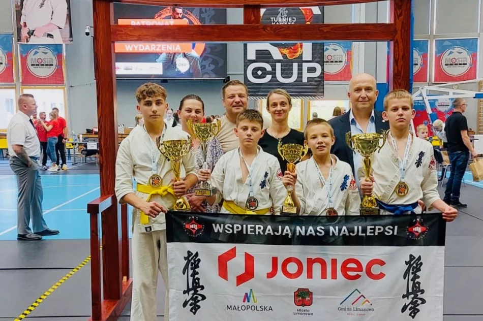 XI Turniej Karate Kyokushin „SARI CUP” – 4 medale karateków ARS Limanowa na początek nowego sezonu!  - zdjęcie 13
