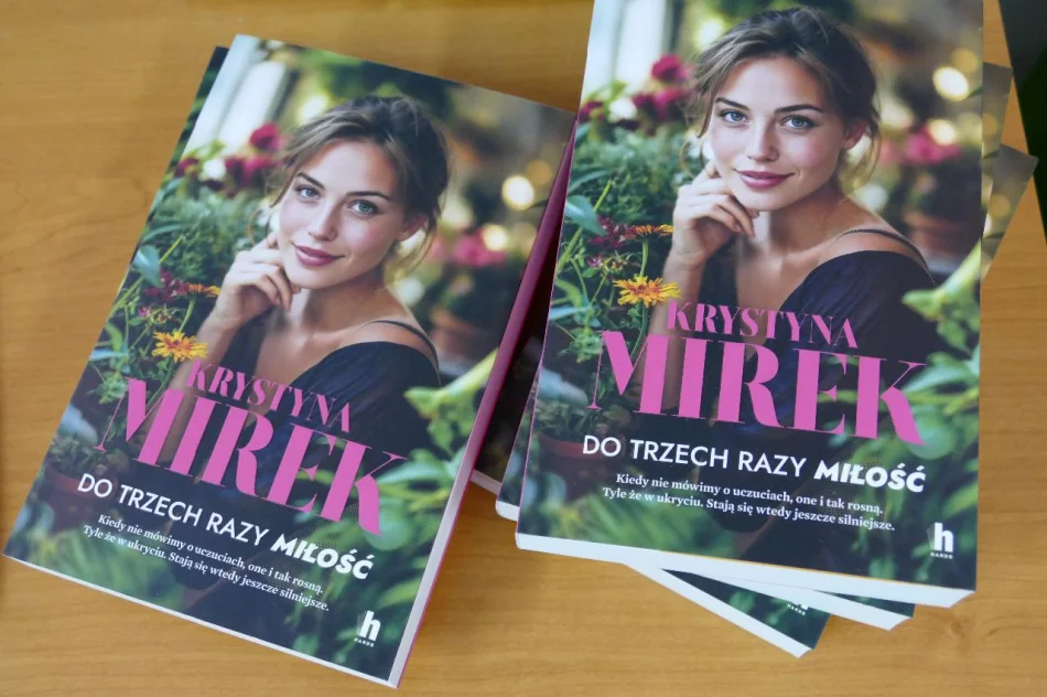 Spotkanie z pisarką Krystyną Mirek w bibliotece w Kaninie - zdjęcie 4