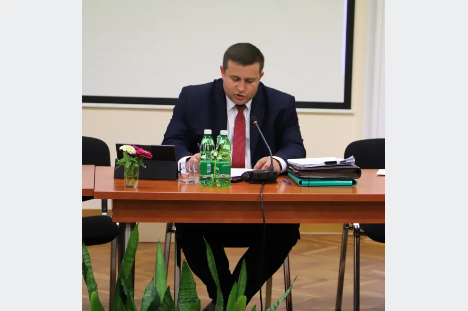 Za nami VIII sesja Rady Gminy Limanowa - zdjęcie 2