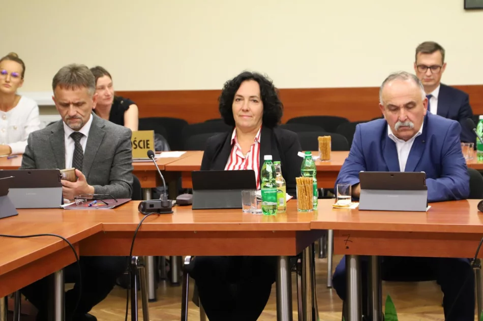 Za nami VIII sesja Rady Gminy Limanowa - zdjęcie 8