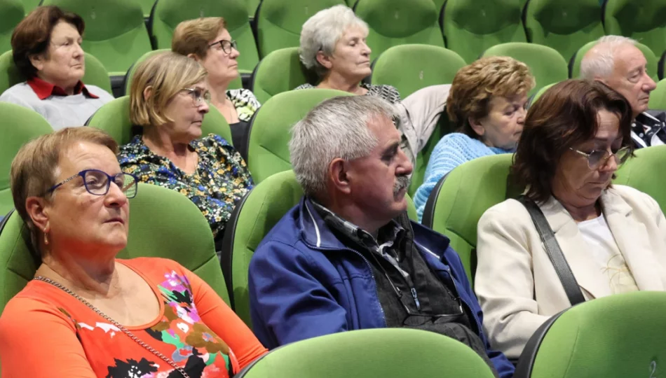 Limanowscy seniorzy rozmawiali o cyberbezpieczeństwie! - zdjęcie 1