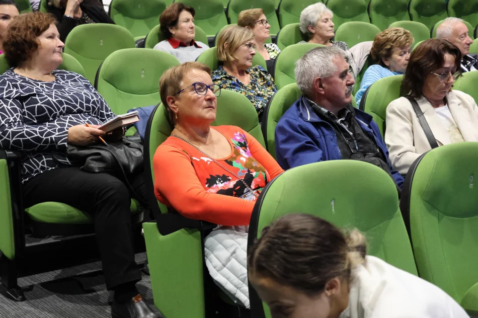 Limanowscy seniorzy rozmawiali o cyberbezpieczeństwie! - zdjęcie 9