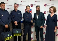Nowy sprzęt ratunkowy dla policjantów - zdjęcie główne