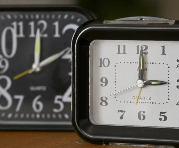 Zmiana czasu: nie tak łatwo przestawić zegar biologiczny - zdjęcie główne