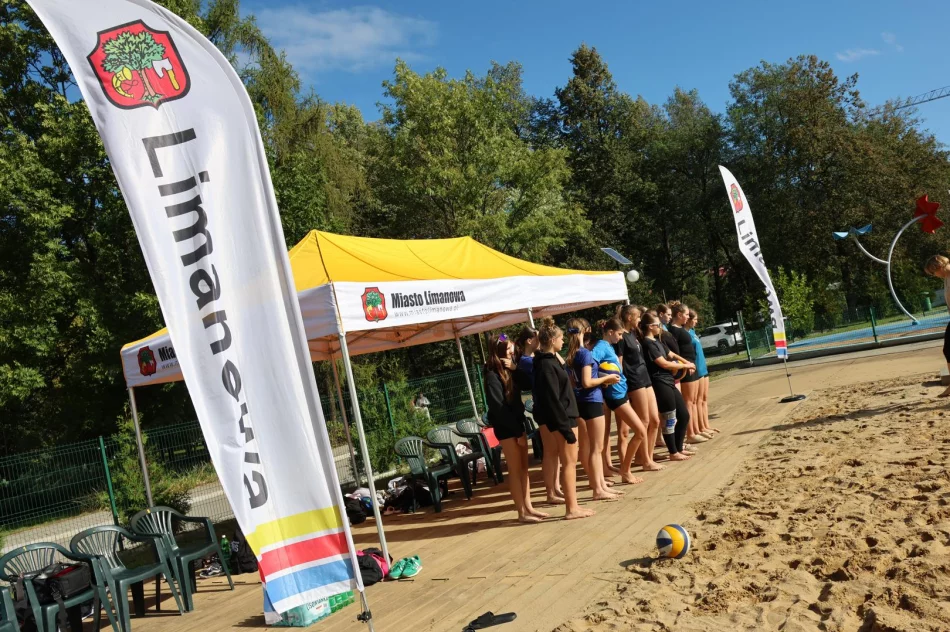  Odbył się Turniej Siatkówki Plażowej o Puchar Burmistrz Miasta Limanowa - zdjęcie 4