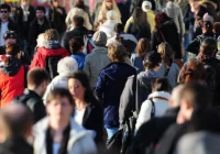 GUS: do 2060 r. liczba ludności Polski zmniejszy się o 6,6 mln osób - zdjęcie główne