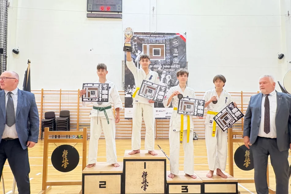 Siedem medali karateków ARS Limanowa – JONIEC Team na X Turnieju Karate Kyokushin o Puchar Solny w Wieliczce - zdjęcie 8