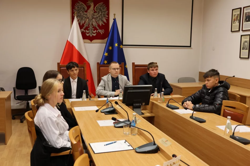  II Sesja Młodzieżowej Rady Miasta Limanowa (MRML) – Nowe kierunki działania! - zdjęcie 4