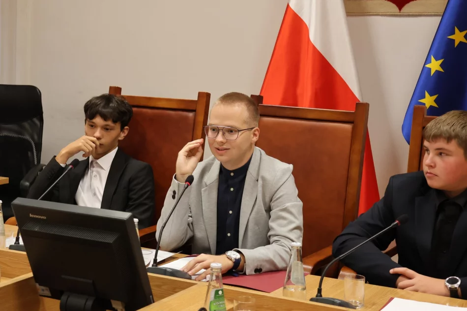  II Sesja Młodzieżowej Rady Miasta Limanowa (MRML) – Nowe kierunki działania! - zdjęcie 8