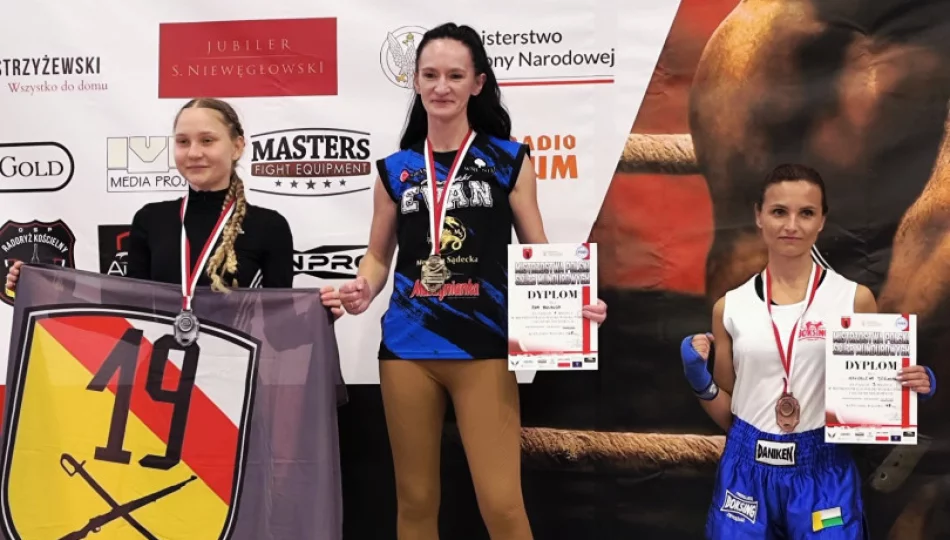Policjantka z Limanowej najlepszą zawodniczką mistrzostw w kickboxingu - zdjęcie 1