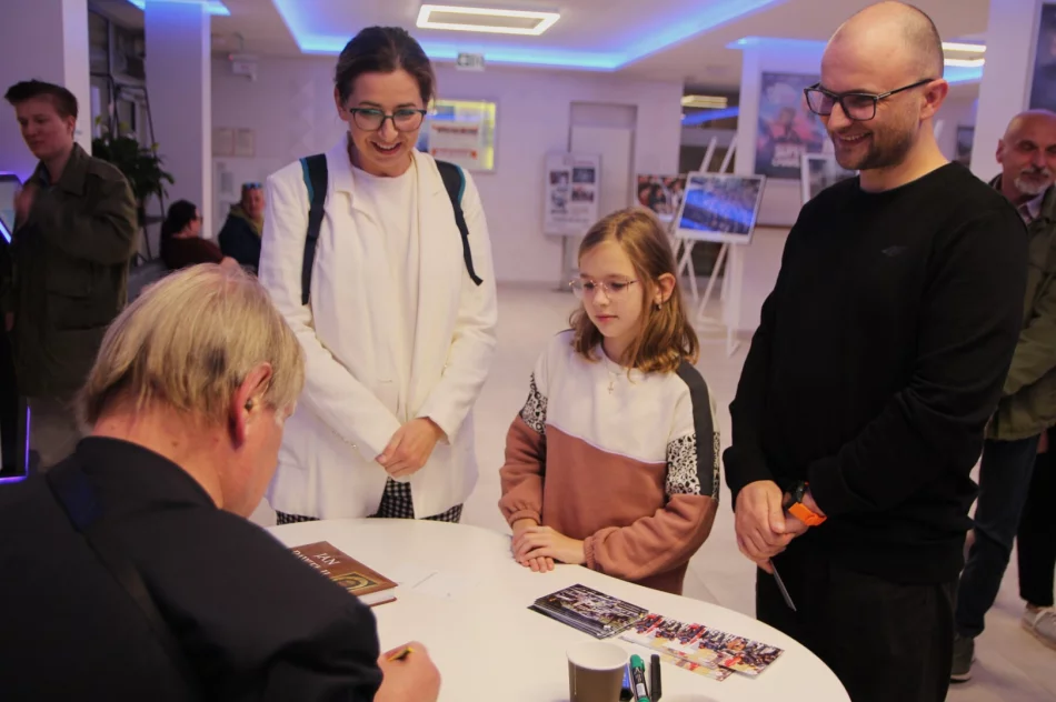 Spotkanie z legendą fotografii przyciągnęło tłumy (ZDJĘCIA) - zdjęcie 5