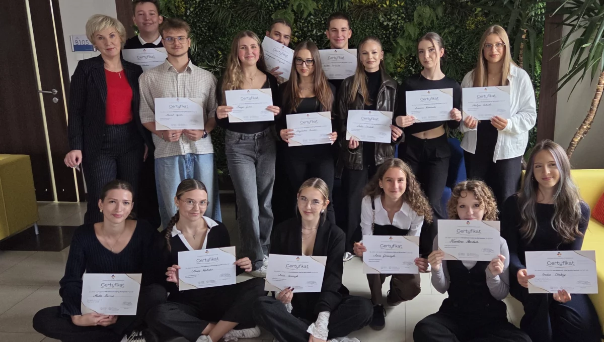 Limanowskie technikum uczy liderstwa – uczniowie w projekcie społecznym