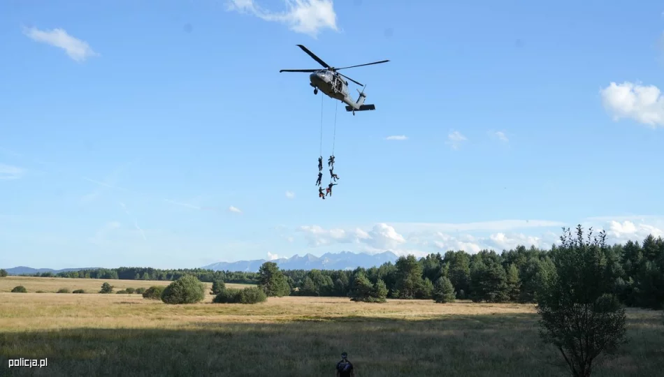 Szkolenie kontrterrorystów, ratowników GOPR i strażaków - zdjęcie 1