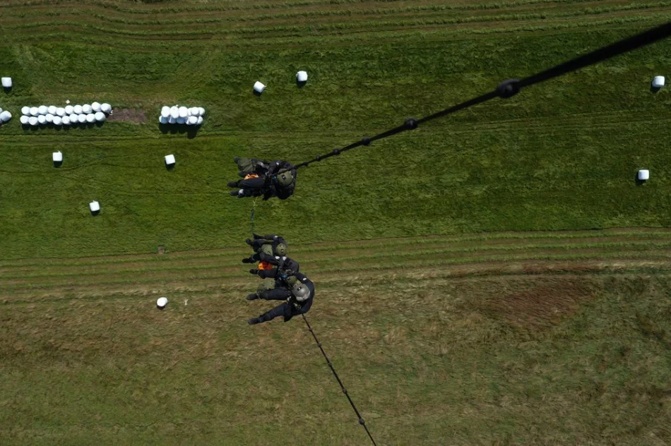 Szkolenie kontrterrorystów, ratowników GOPR i strażaków - zdjęcie 2