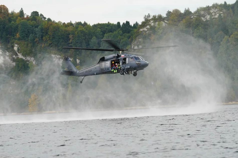 Szkolenie kontrterrorystów, ratowników GOPR i strażaków - zdjęcie 12