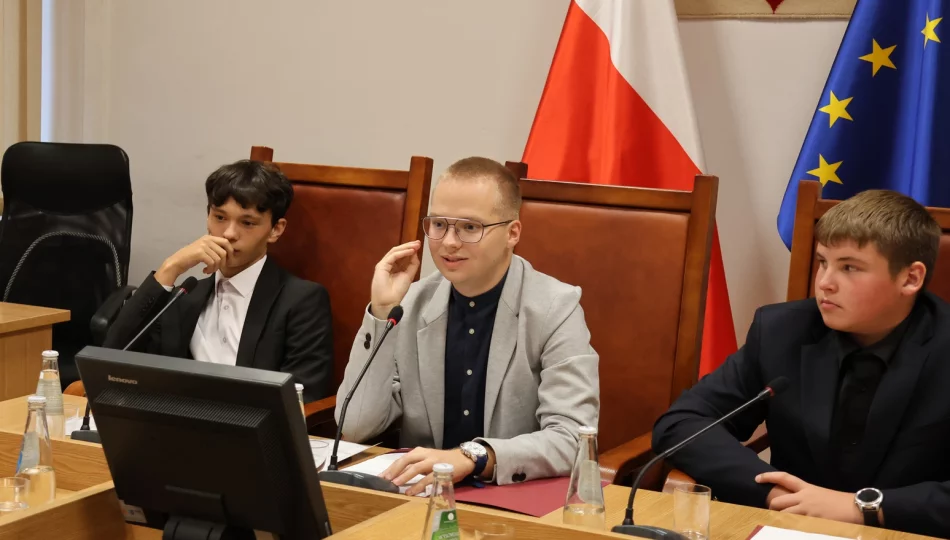 Nowy opiekun i plany młodych radnych - zdjęcie 1