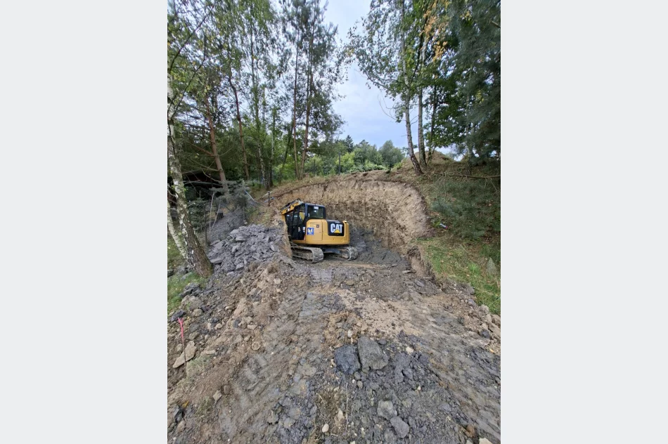 Kompleksowe prace ziemne. Usługi koparką, studnie, plantowanie, fundamenty. - zdjęcie 2
