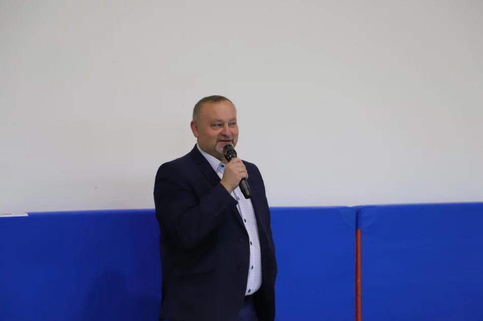 Chłopcy z Męciny Mistrzami Halowej Piłki Nożnej! - zdjęcie 17