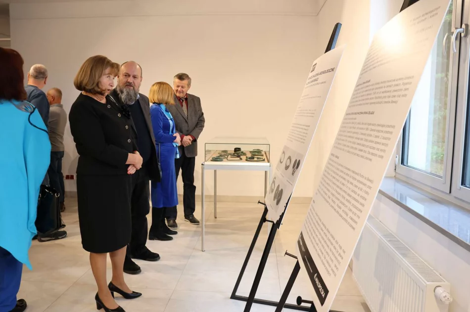 „Aby mierzyć drogę przyszłą, trzeba wiedzieć skąd się wyszło…” – odbyły się obchody 3000 lat osadnictwa i 700 lat parafii w Męcinie - zdjęcie 2