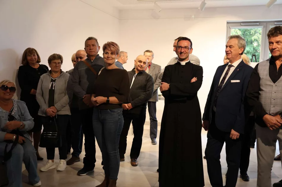 „Aby mierzyć drogę przyszłą, trzeba wiedzieć skąd się wyszło…” – odbyły się obchody 3000 lat osadnictwa i 700 lat parafii w Męcinie - zdjęcie 5