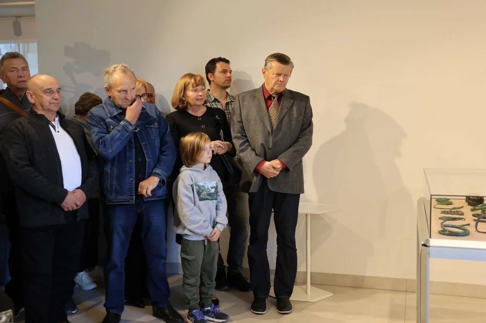 „Aby mierzyć drogę przyszłą, trzeba wiedzieć skąd się wyszło…” – odbyły się obchody 3000 lat osadnictwa i 700 lat parafii w Męcinie - zdjęcie 16
