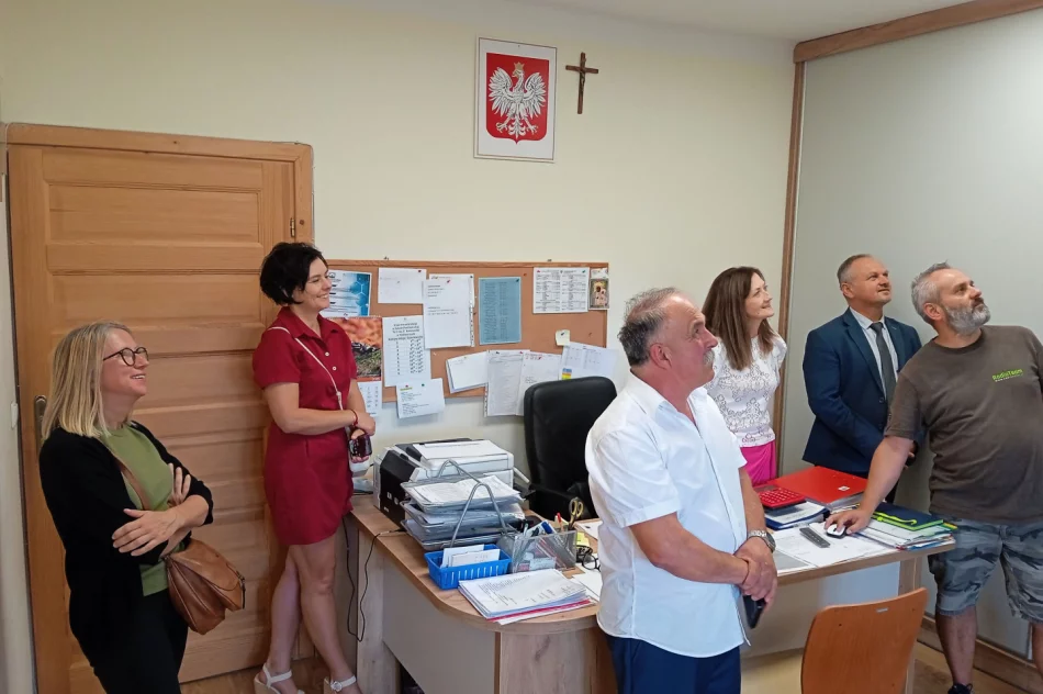 Monitoring przy budynku Szkoły Podstawowej nr 1 w Siekierczynie - zdjęcie 5