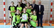 Dziewczęta z Pasierbca zwyciężają w Mistrzostwach Gminy Limanowa w Halowej Piłce Nożnej - zdjęcie 2