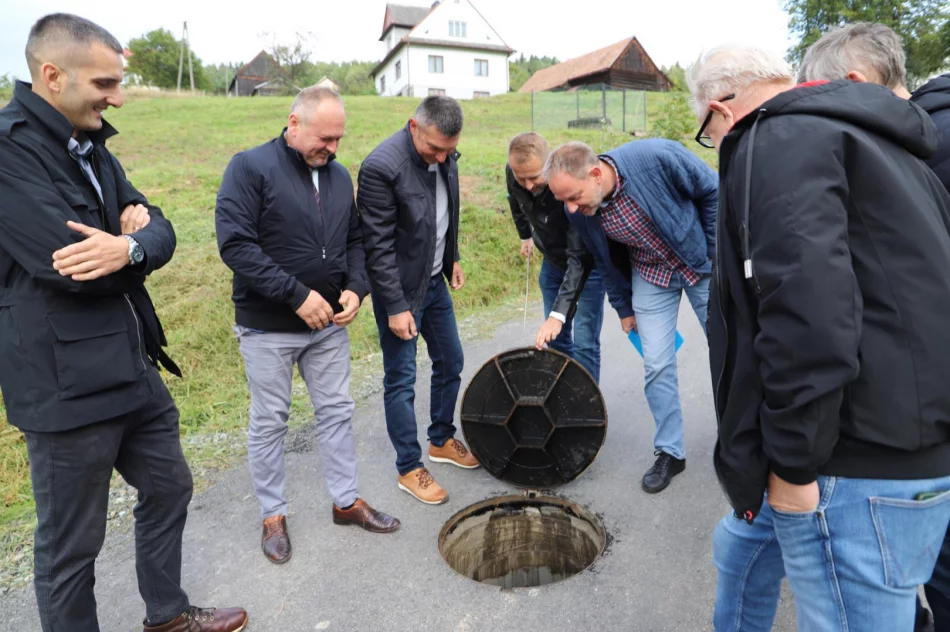 Długooczekiwana inwestycja zakończona – kanalizacja na Starej Wsi oddana do użytku - zdjęcie 12