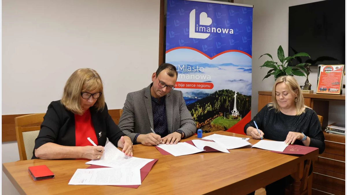 Podpisanie umowy na rozbudowę remizy OSP w Limanowej! Kolejna inwestycja w bezpieczeństwo
