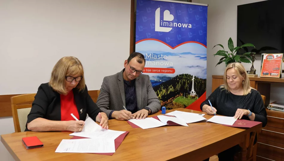 Podpisanie umowy na rozbudowę remizy OSP w Limanowej! Kolejna inwestycja w bezpieczeństwo - zdjęcie 1