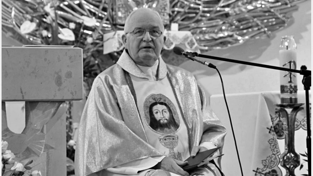 Ks. prałat Karol Dziubaczka/fot.: arch. parafii Koszyce Wielkie