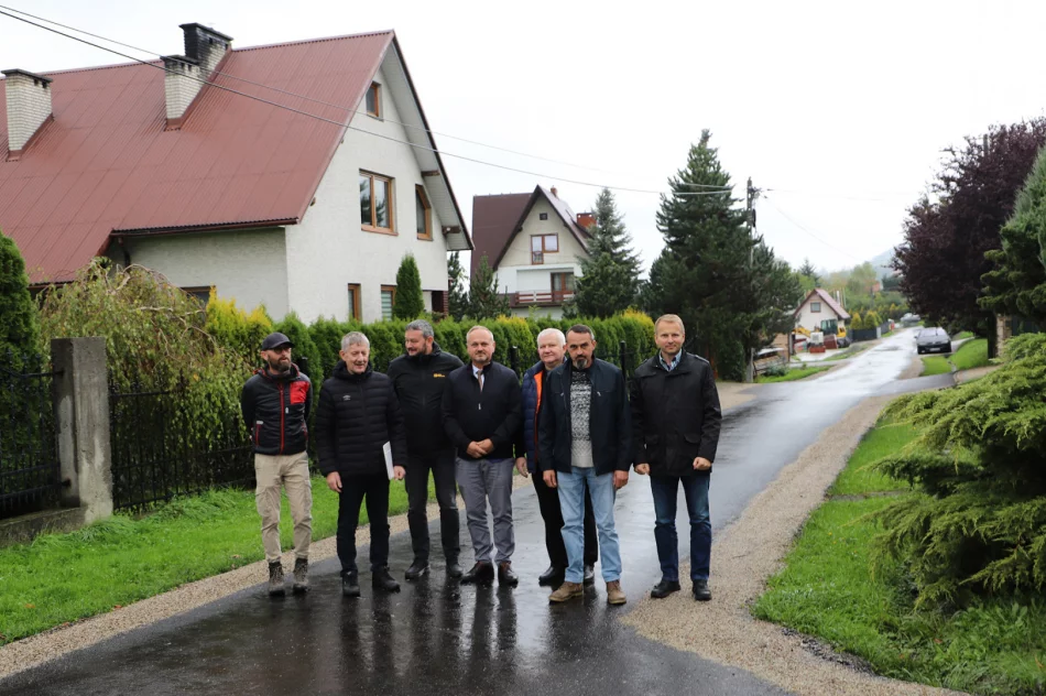 Odbiór zmodernizowanych dróg w Rupniowie i w Mordarce - zdjęcie 3