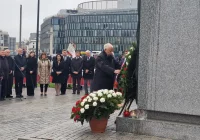 Kaczyński: należy ustalić, kto wspiera i opłaca demonstrujących w czasie miesięcznic - zdjęcie główne