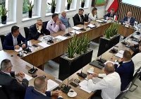 Radny pyta o dochody, wójt nie chce odpowiadać na sesji - zdjęcie główne