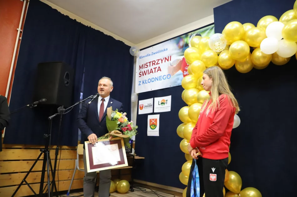 Tak witano potrójną medalistkę (ZDJĘCIA, WIDEO) - zdjęcie 11