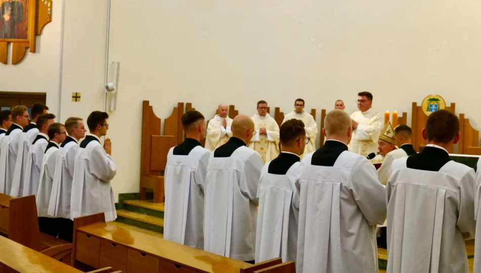Nieznaczny spadek kandydatów do seminariów i zakonów męskich oraz żeńskich - zdjęcie 1